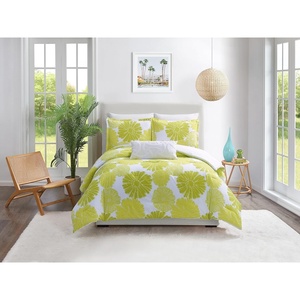 TRINA TURK Big Floral 3-Piece Comforter and Pillow Sham Set, Mid-Century Modern Retro Vintage Bedding Set – Full Queen Size, Yellow Citron(Big Floral Yellow Citron)